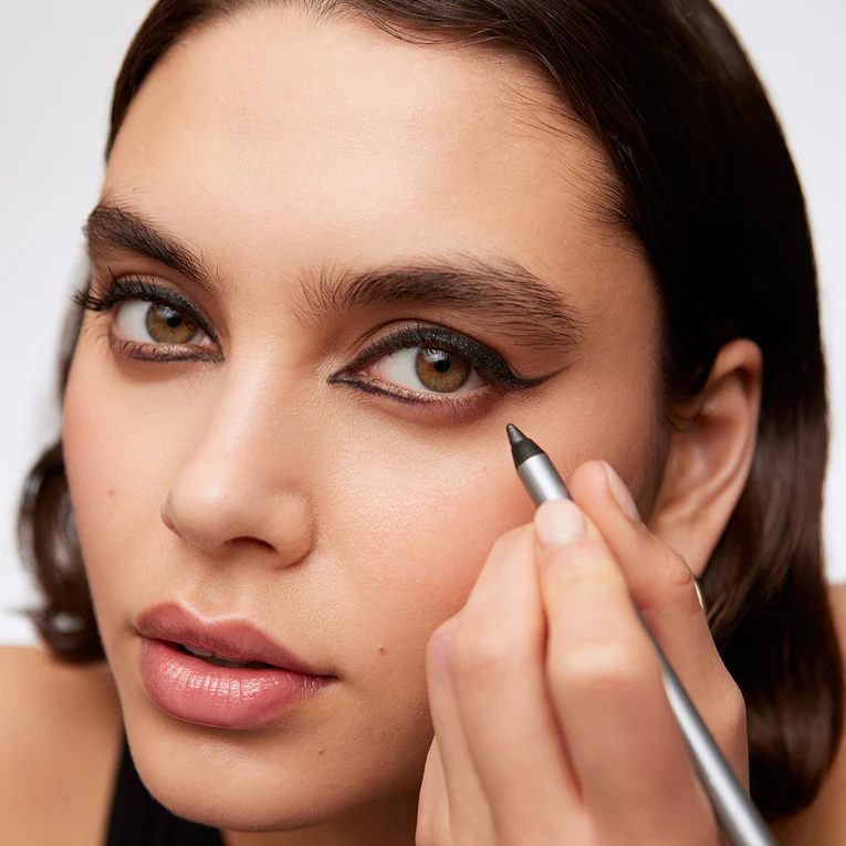 Final 3 hours 60% off:🌸 Longwear Eyeliner - Lightweight and Waterproof